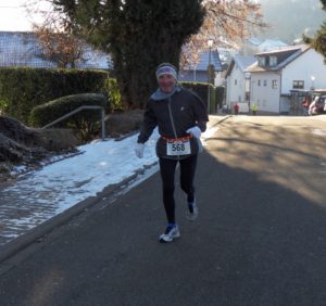 Karl Spindler kurz vor dem Ziel in Dielheim